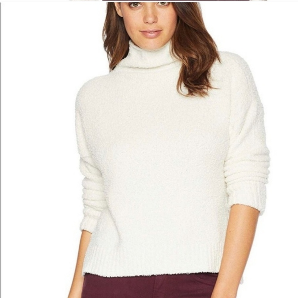 szXL UGG Sweater Soft Turtleneck Australian Sage - Picture 1 of 5